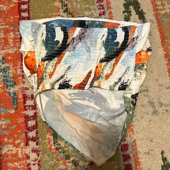 COMMENSE Colorful Printed Wrap Strapless Cropped Tank Top. Sleeveless. Size M - Picture 5 of 10